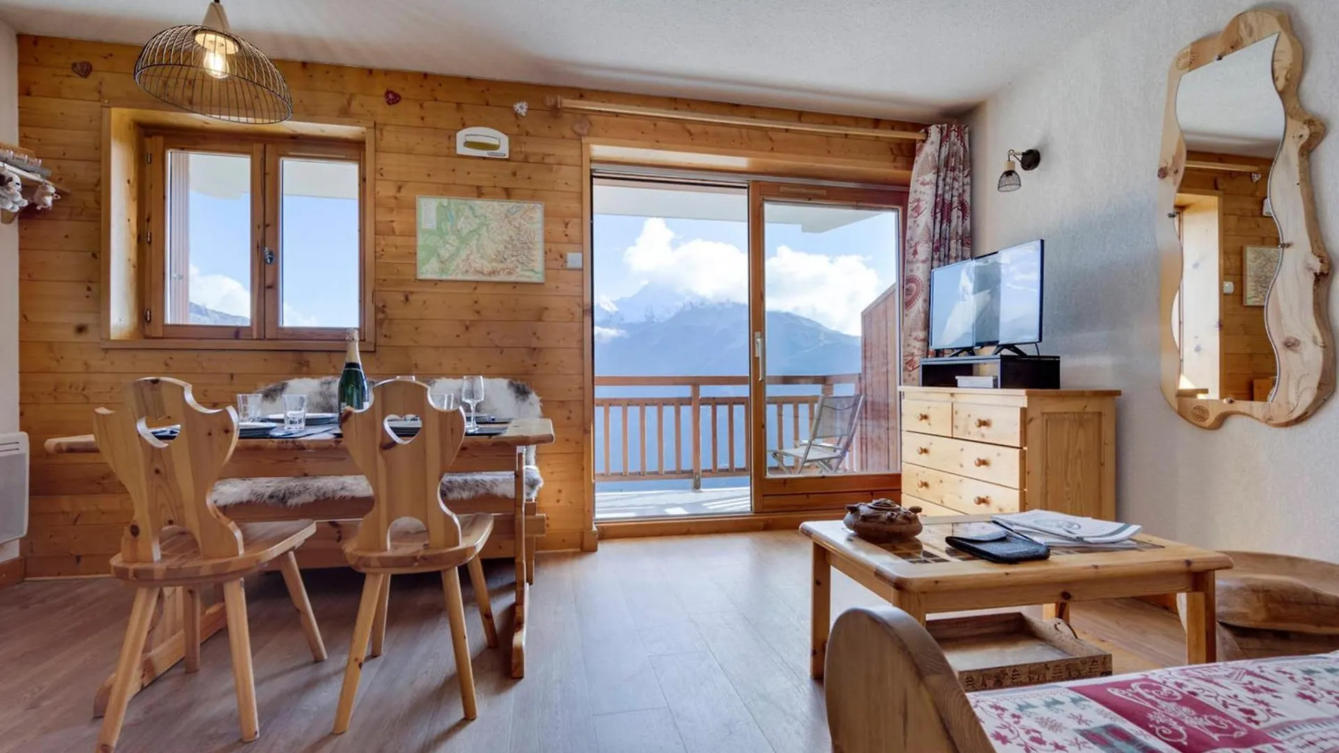 Appartement Chaleureux Au Sud Avec Balcon, Parking Et Wi-Fi - Fr-1-690-26 Montvalezan 0*,